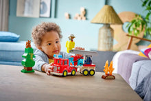 LEGO - DUPLO - Le camion de pompiers avec un boyau et un pompier